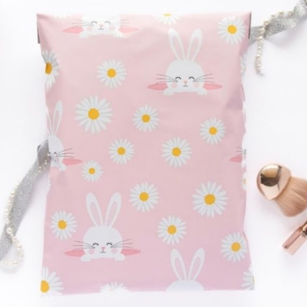 10x13 Bunny  🐰 & Daisy Poly Mailers  20pk